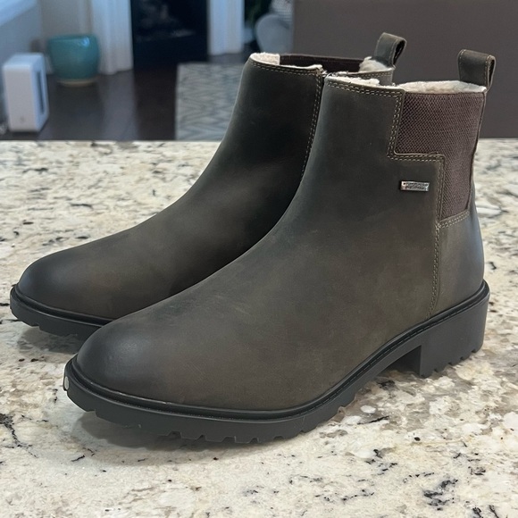 Rockport Shoes Gore Taupe Suede Gore Chelsea Boots - Picture 2 of 15
